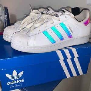 Adidas superstar girl sneakers